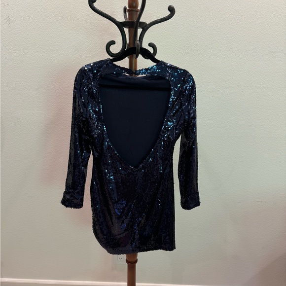 Sequin Mini Dress. Superdown cocktail dress. M - Picture 6 of 11